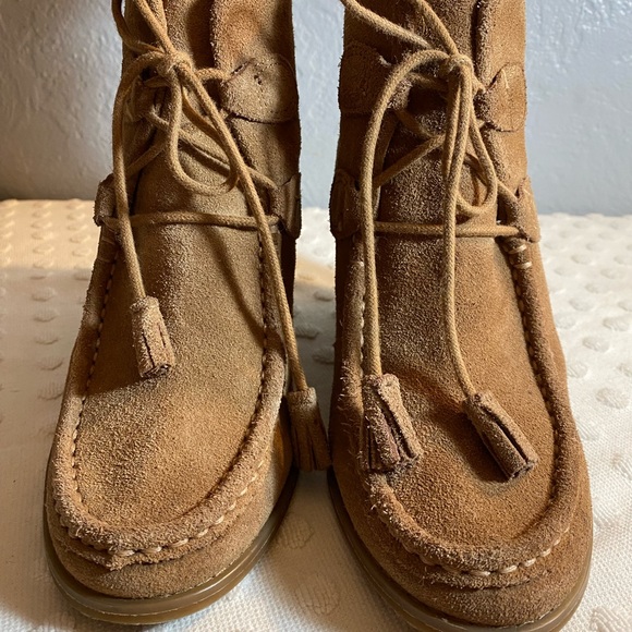 LUCKY BRAND Women's Suede Lace-Up Heeled Booties - Picture 2 of 16